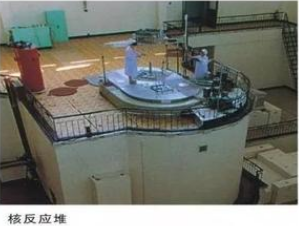 核徑跡防偽技術