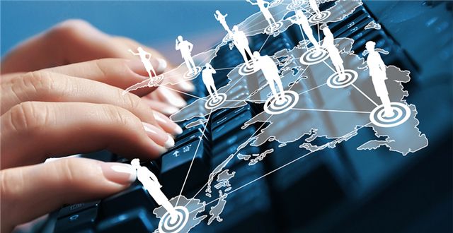 微信掃二維碼  收集大數據